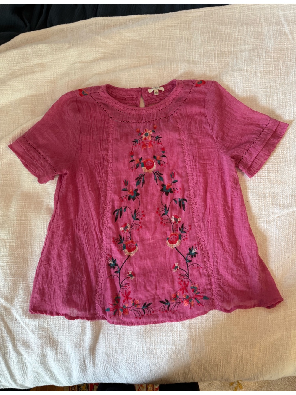 Umgee Magenta Embroidered Floral Short-Sleeve Tunic - Picture 2 of 6